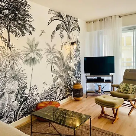 Vue A : Le Victor Hugo *