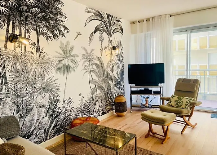 Vue A : Le Victor Hugo *